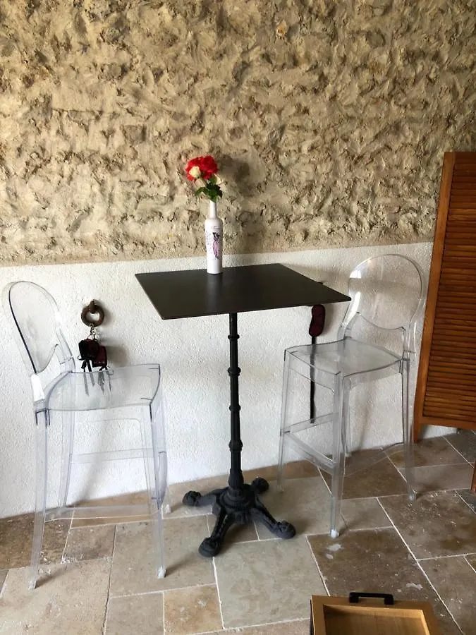 Nuit Insolite Avec Jacuzzi Privatif Et Piscine La Roquette-sur-Var Bed & Breakfast