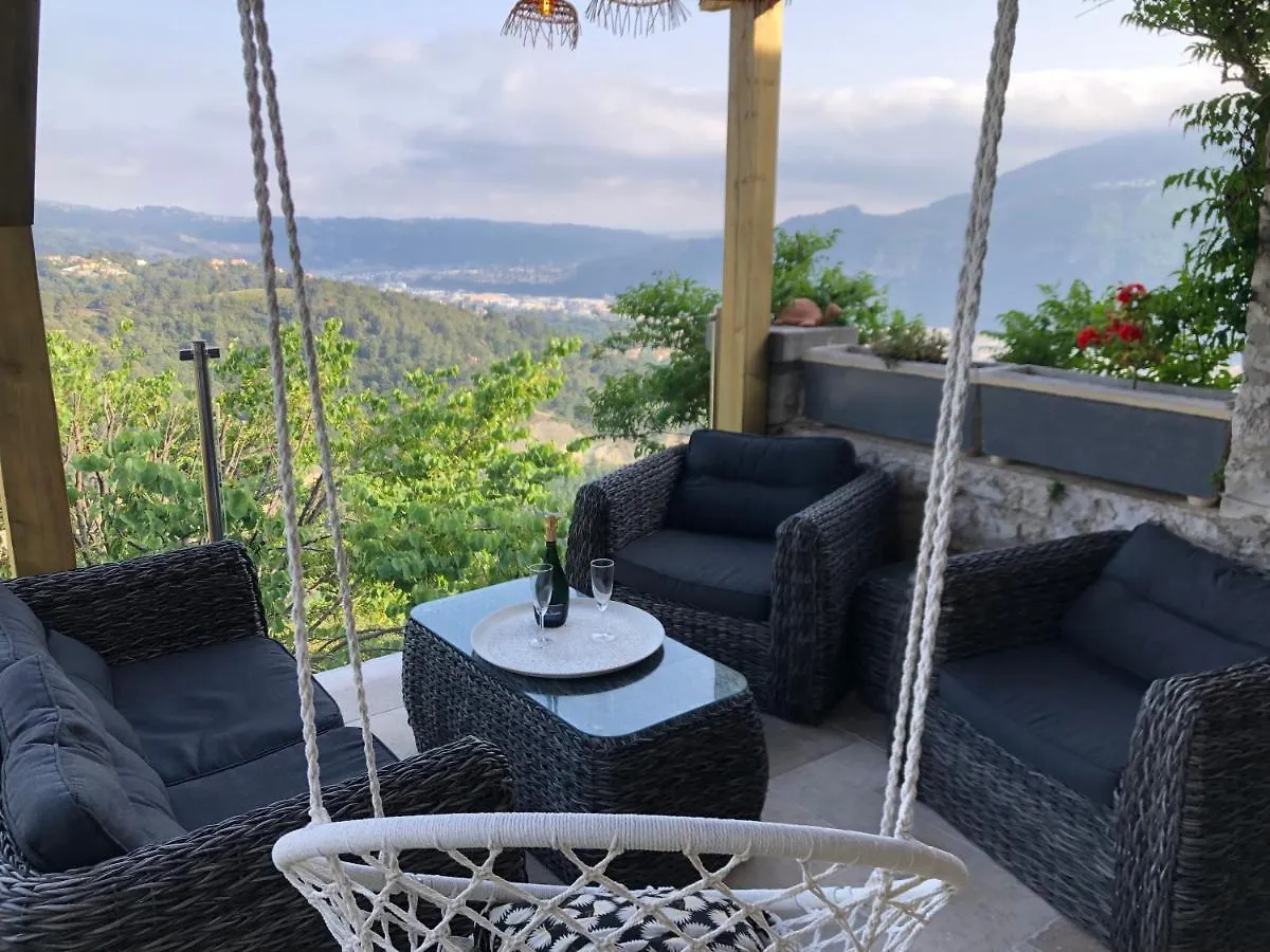 Bed & Breakfast Nuit Insolite Avec Jacuzzi Privatif Et Piscine La Roquette-sur-Var