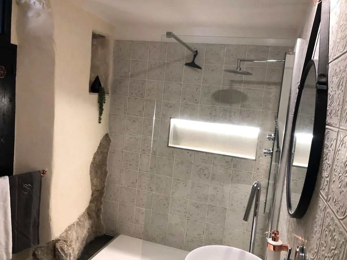 Bed & Breakfast Nuit Insolite Avec Jacuzzi Privatif Et Piscine La Roquette-sur-Var