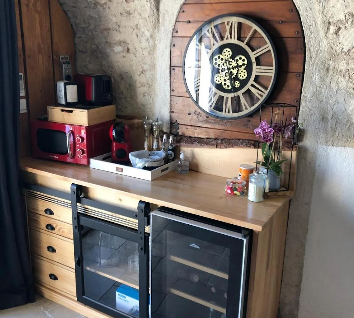Bed & Breakfast Nuit Insolite Avec Jacuzzi Privatif Et Piscine La Roquette-sur-Var
