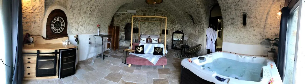 Bed & Breakfast Nuit Insolite Avec Jacuzzi Privatif Et Piscine La Roquette-sur-Var Francia